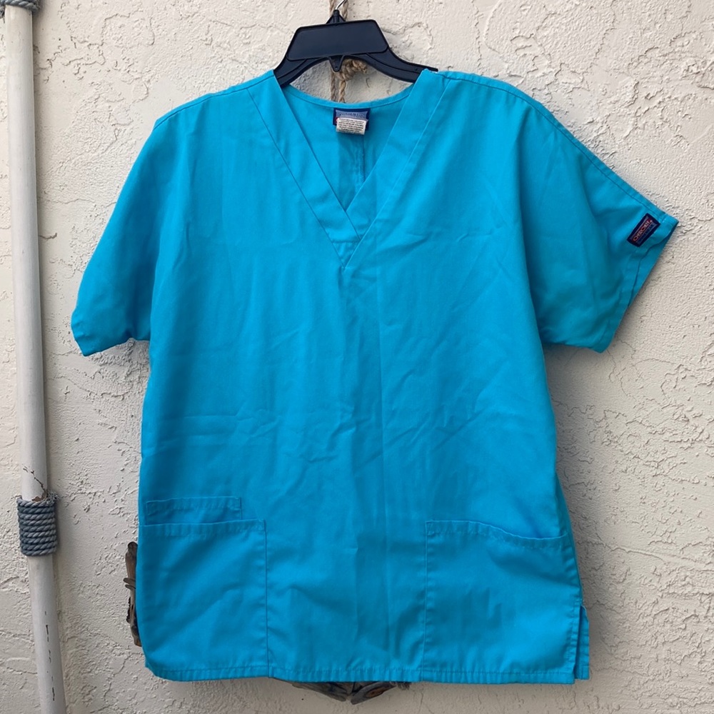 Cherokee brand turquoise small uniform top